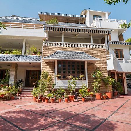 Giri Homestay By Vista Rooms Jaipur Ngoại thất bức ảnh