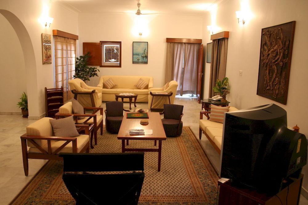 Giri Homestay By Vista Rooms Jaipur Ngoại thất bức ảnh