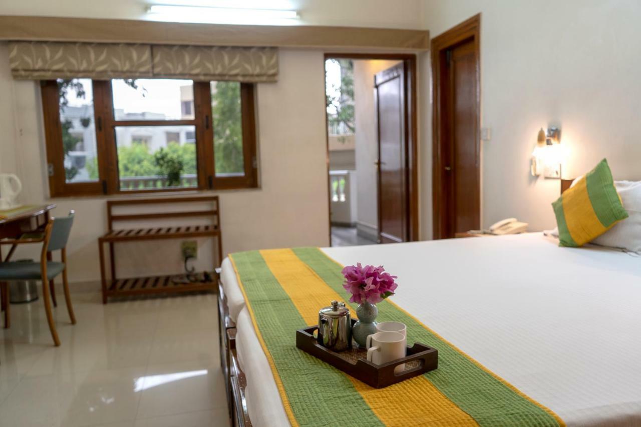 Giri Homestay By Vista Rooms Jaipur Ngoại thất bức ảnh
