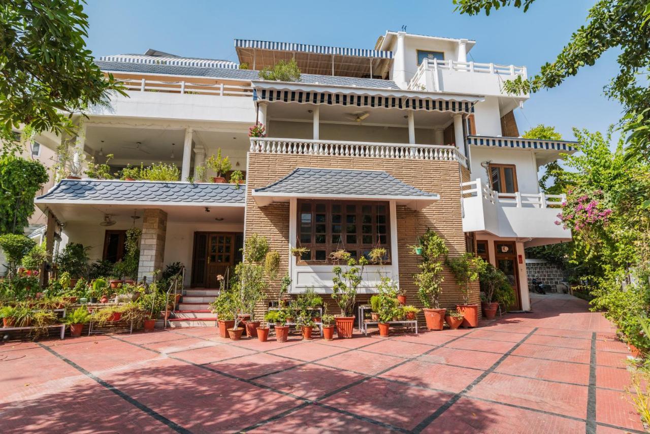 Giri Homestay By Vista Rooms Jaipur Ngoại thất bức ảnh