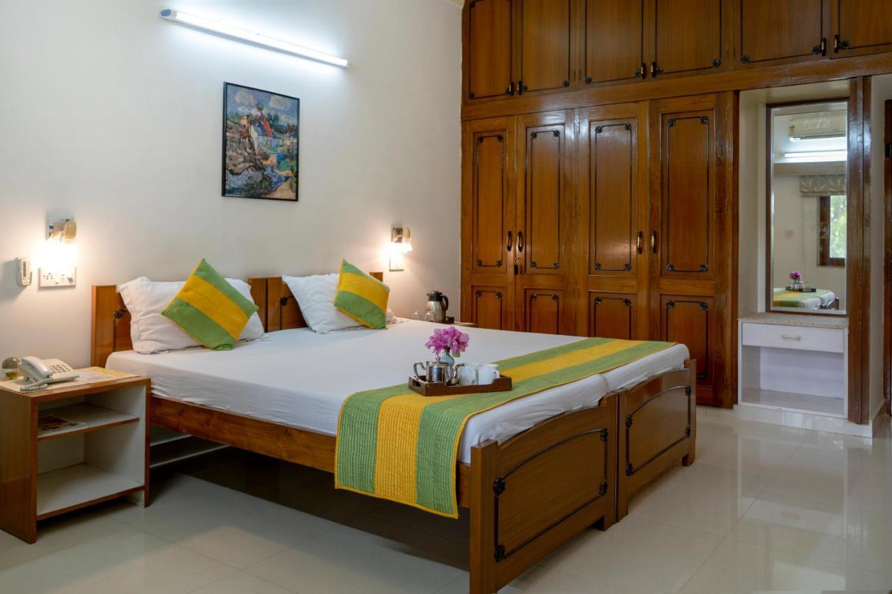 Giri Homestay By Vista Rooms Jaipur Ngoại thất bức ảnh